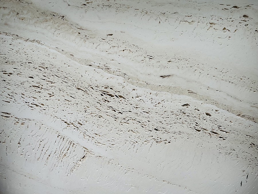 Super White Travertine Unfilled 01.jpg Super White Travertine Unfilled 01.jpg