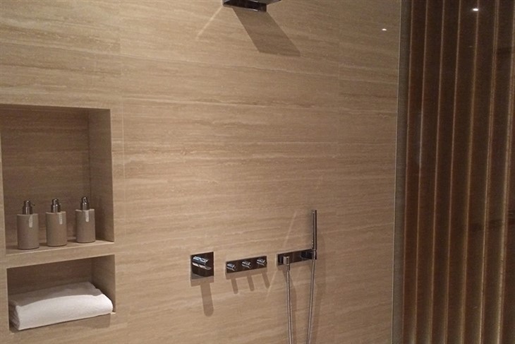 Travertino Classico Beige Bathroom